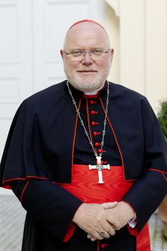 Halbporträt in Soutane